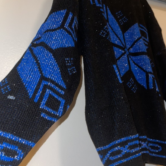 Black and blue 80’s Sweater - Picture 2 of 5